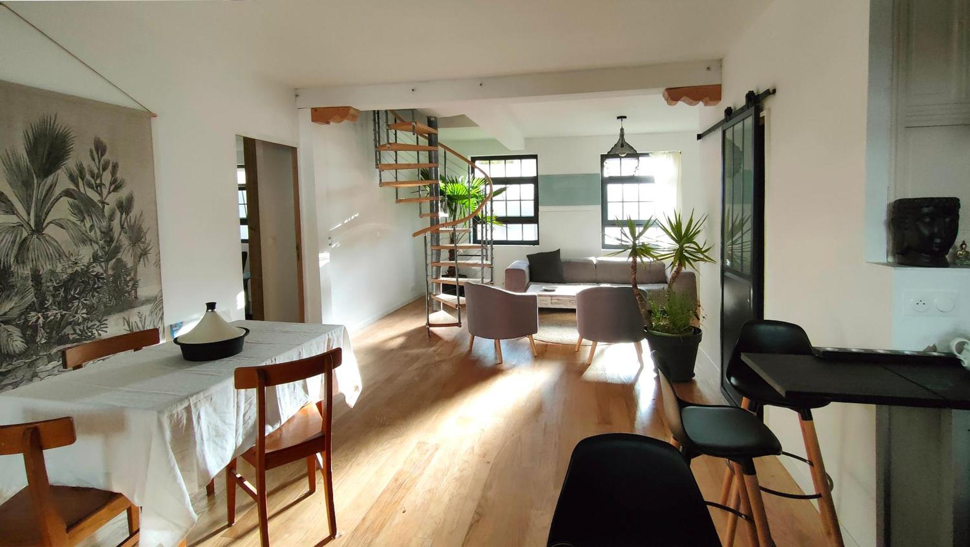 Loft Frontiere Montagne Et Plage Urrugne Eksteriør billede